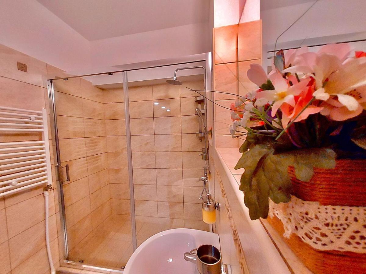 Criss Apartament Sinaia Bagian luar foto